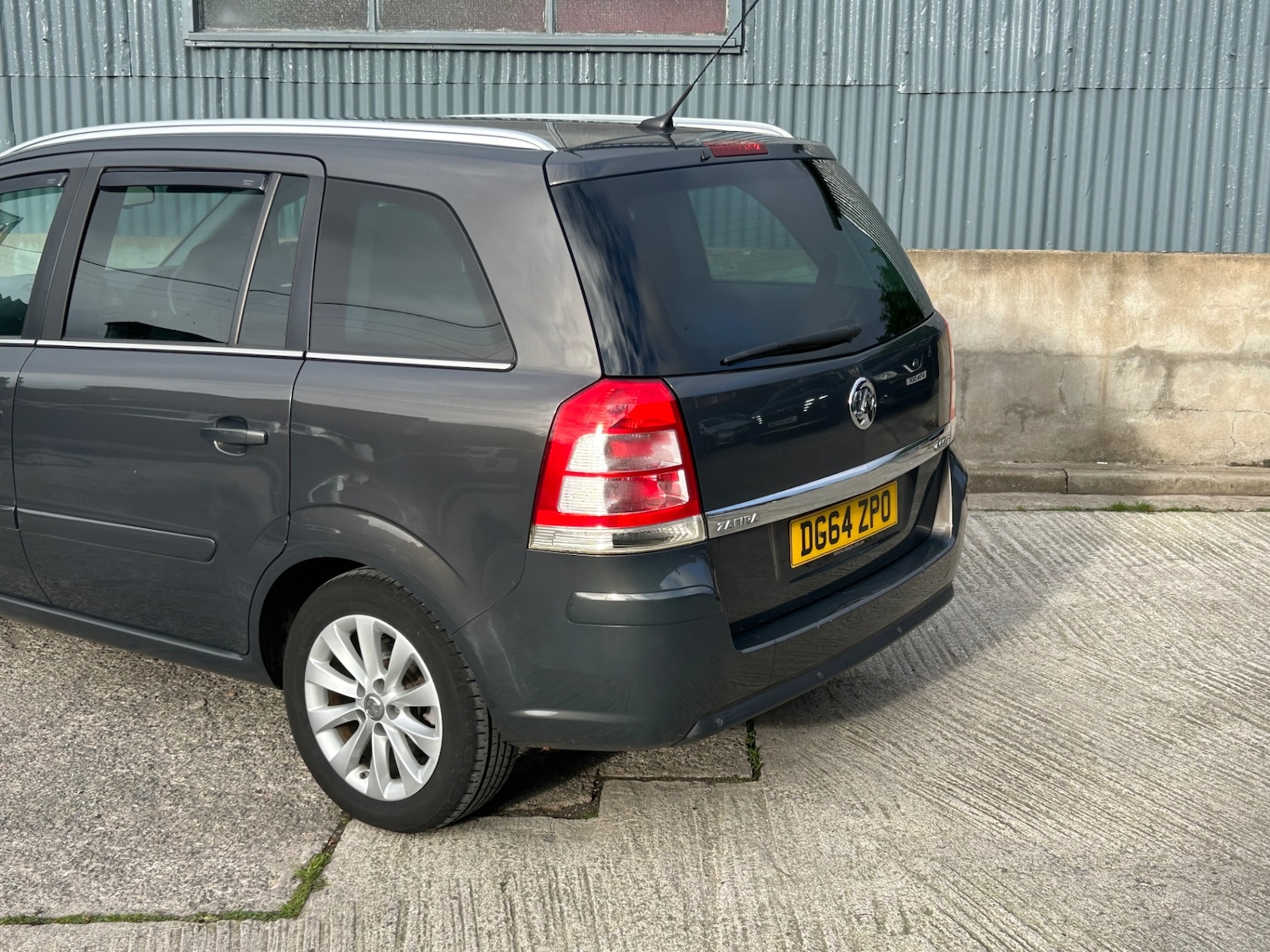 Used Vauxhall Zafira 2014 for sale - 76625378: Photo 27
