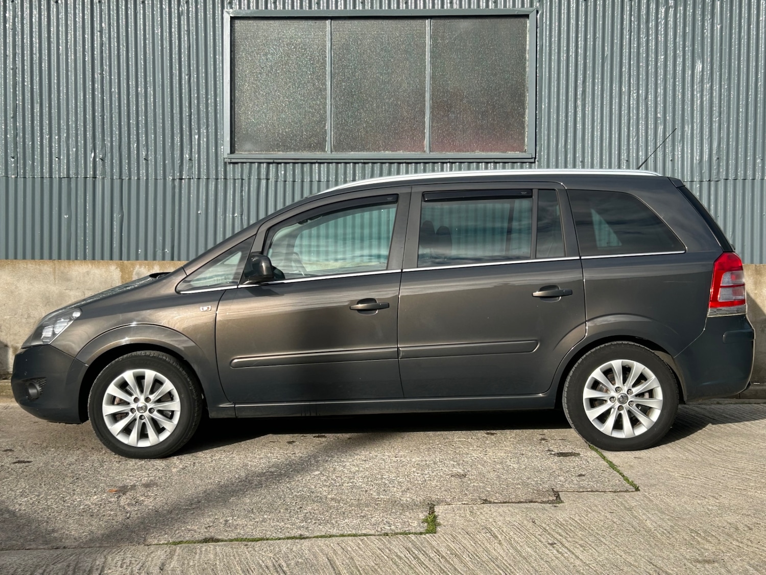 Used Vauxhall Zafira 2014 for sale - 76625378: Photo 34