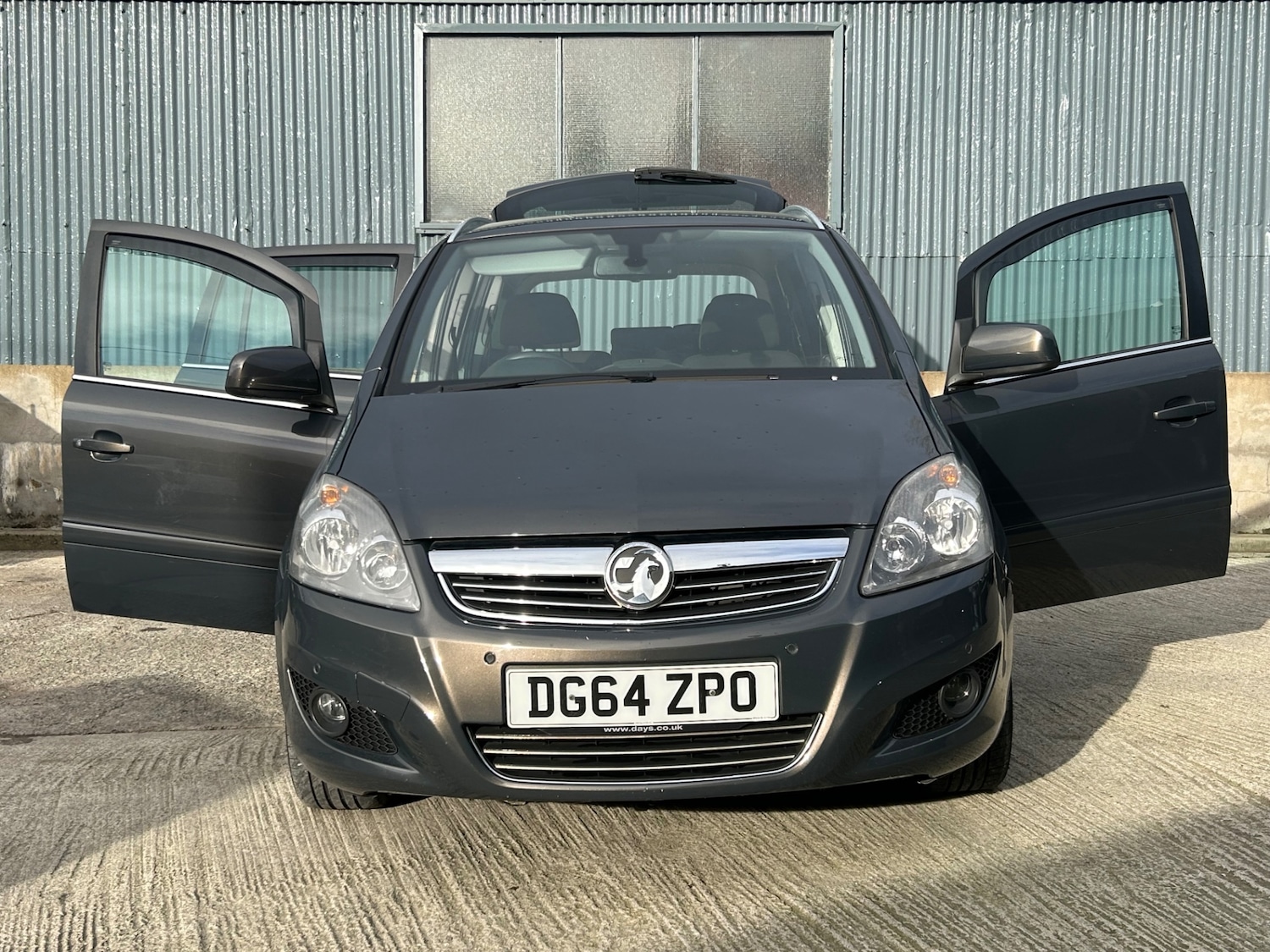 Used Vauxhall Zafira 2014 for sale - 76625378: Photo 4