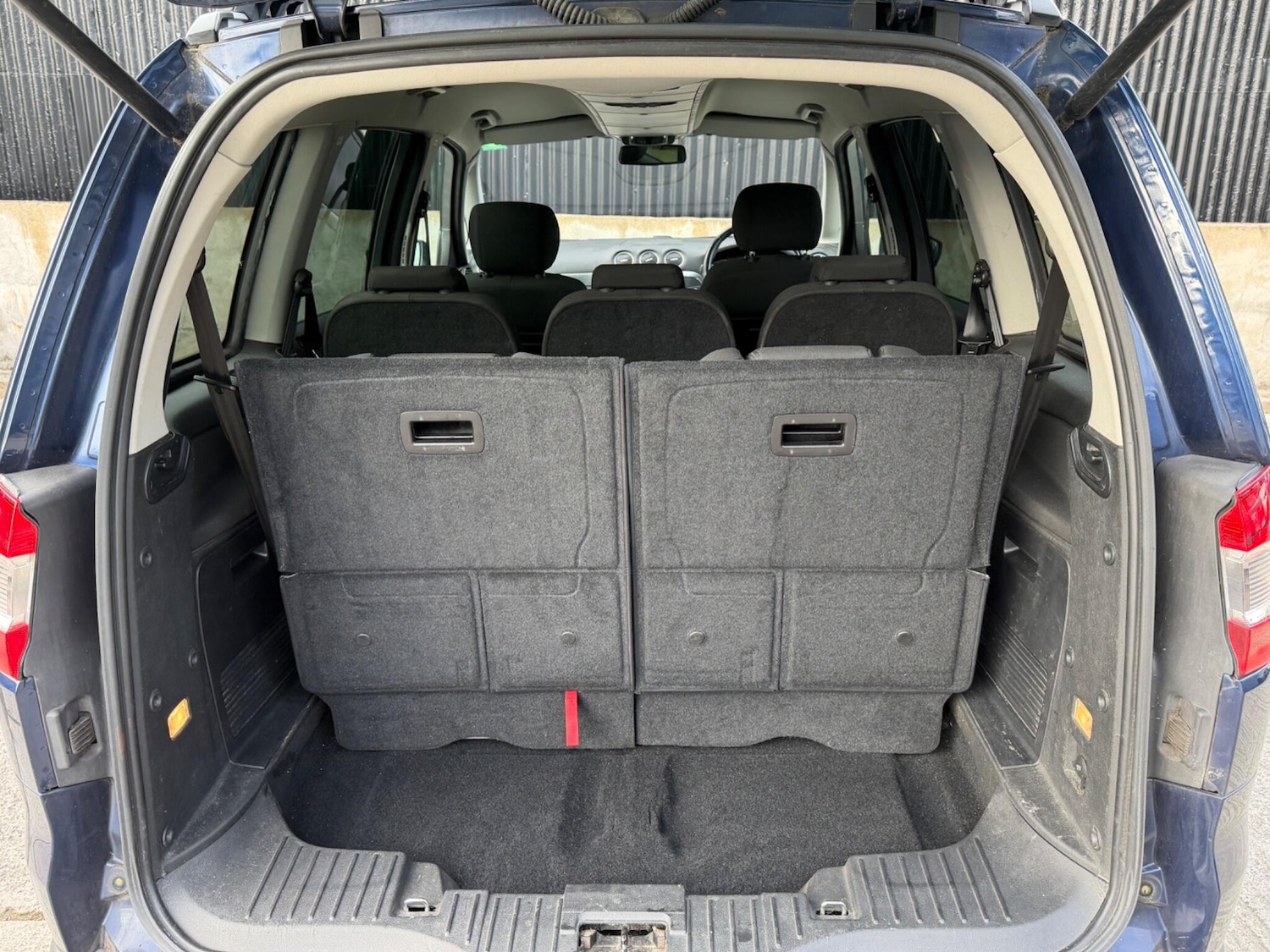 Used Ford Galaxy 2012 for sale - 78046835: Photo 38