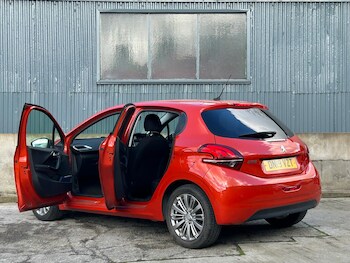 Used Peugeot 208 2019 for sale - 77683384: Photo