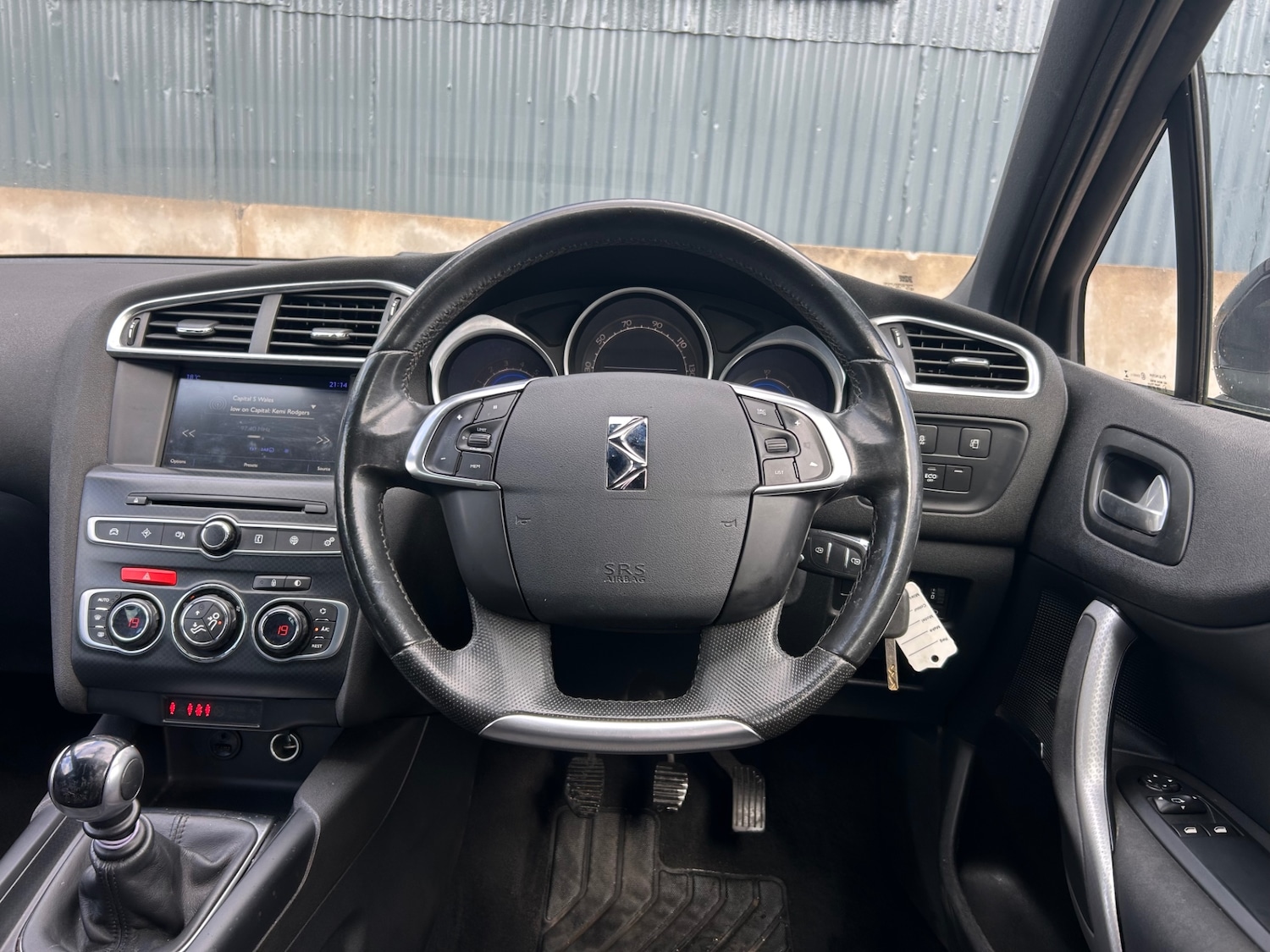 Vehicle 21
