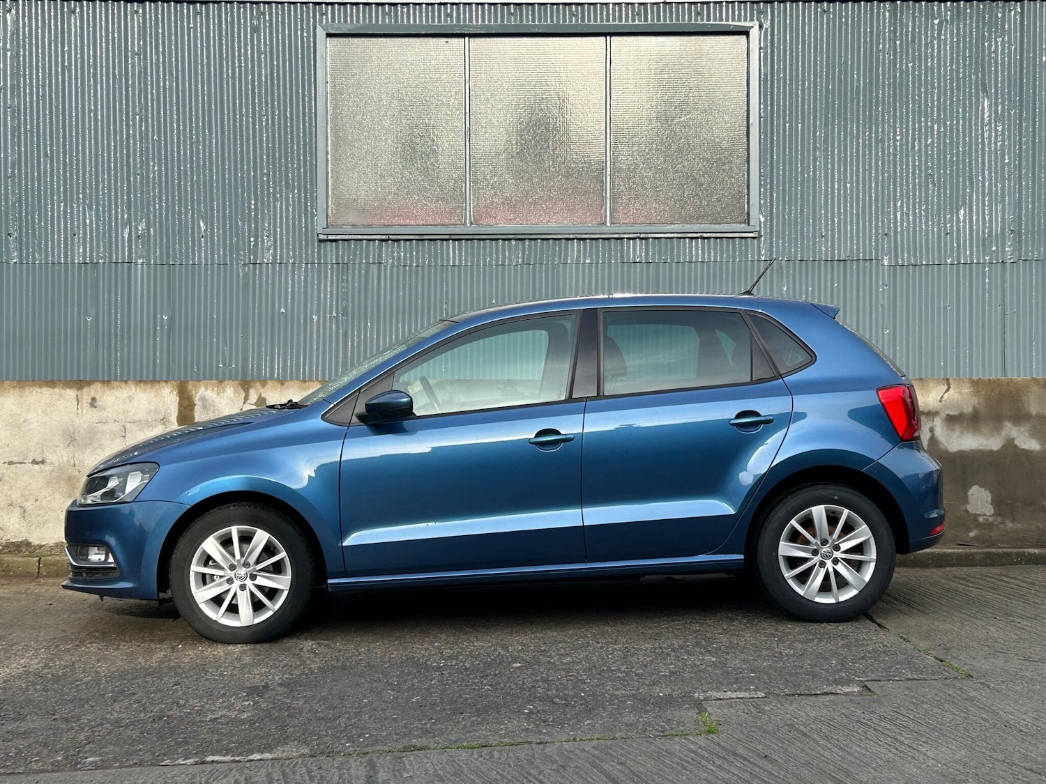Used Volkswagen Polo 2015 for sale - 77202591: Photo 12