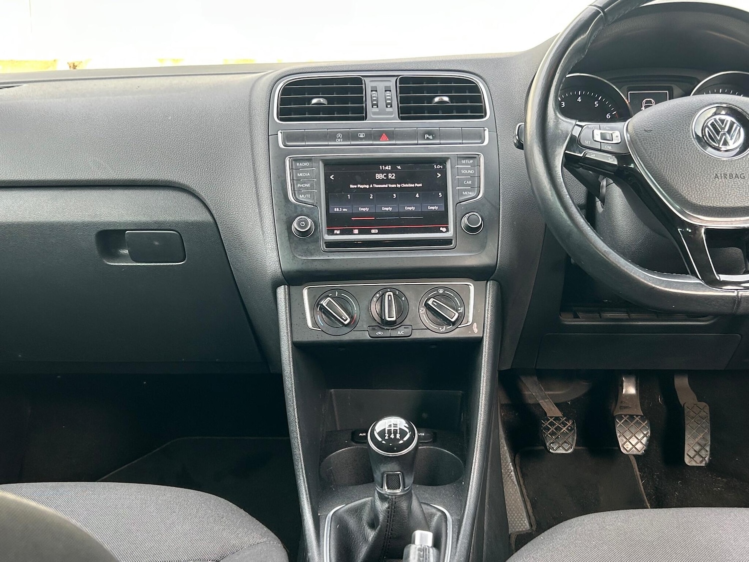 Used Volkswagen Polo 2015 for sale - 77202591: Photo 20