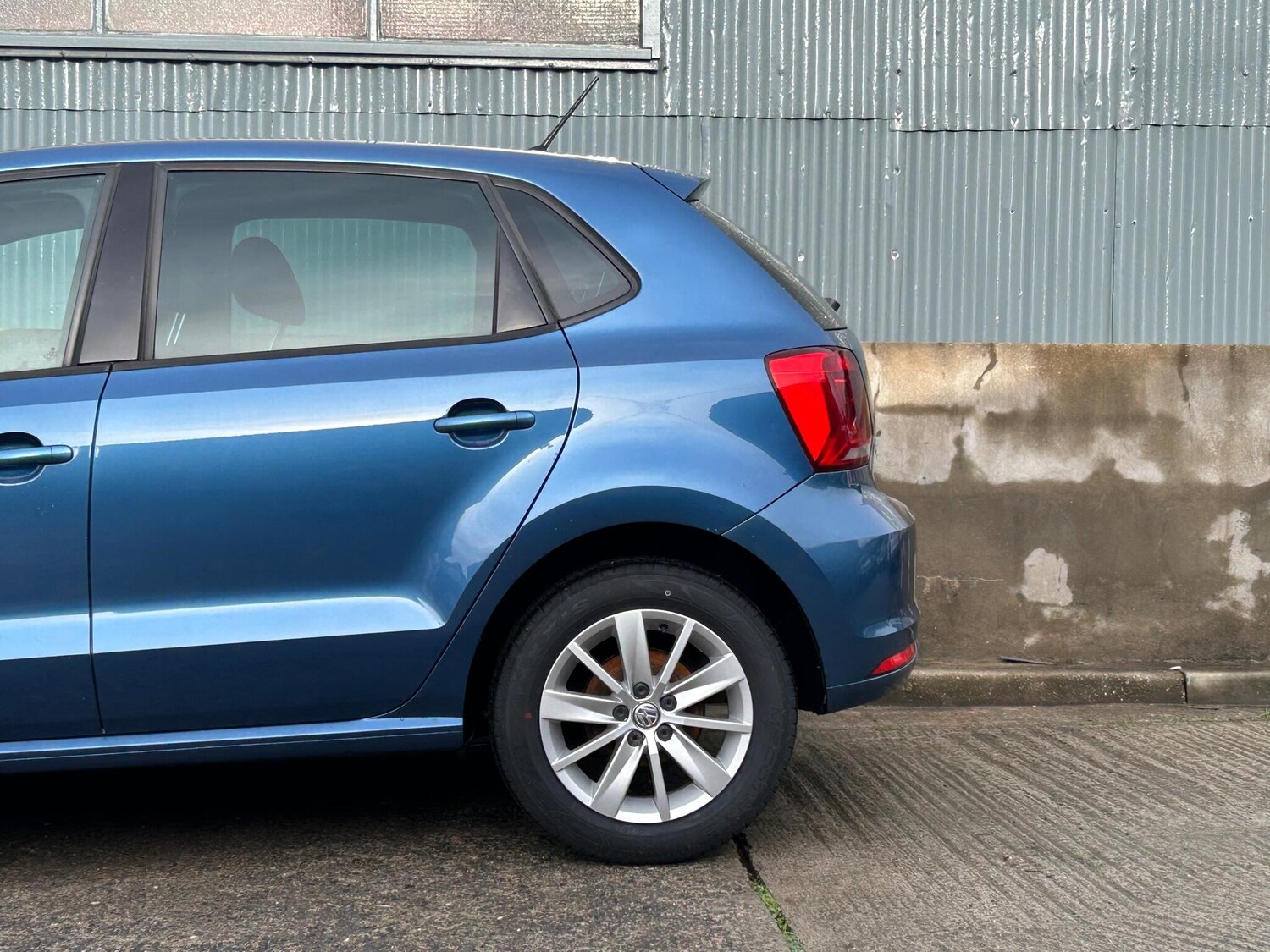 Used Volkswagen Polo 2015 for sale - 77202591: Photo 44