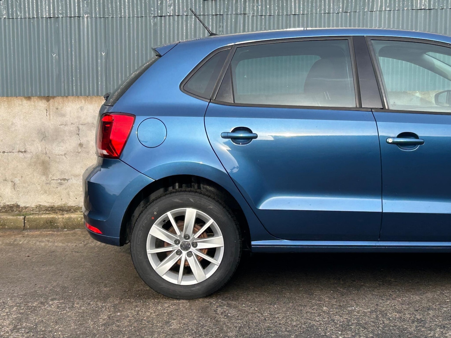 Used Volkswagen Polo 2015 for sale - 77202591: Photo 46