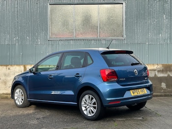 Used Volkswagen Polo 2015 for sale - 77202591: Photo