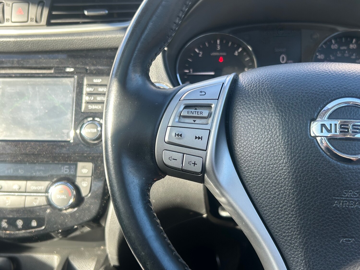 Used Nissan Qashqai 2014 for sale - 76196167: Photo 23