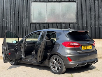 Used Ford Fiesta 2018 for sale - 77982563: Photo