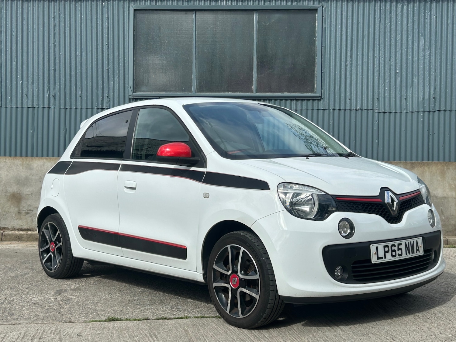 Used Renault Twingo 2015 for sale - 76104576: Photo 1