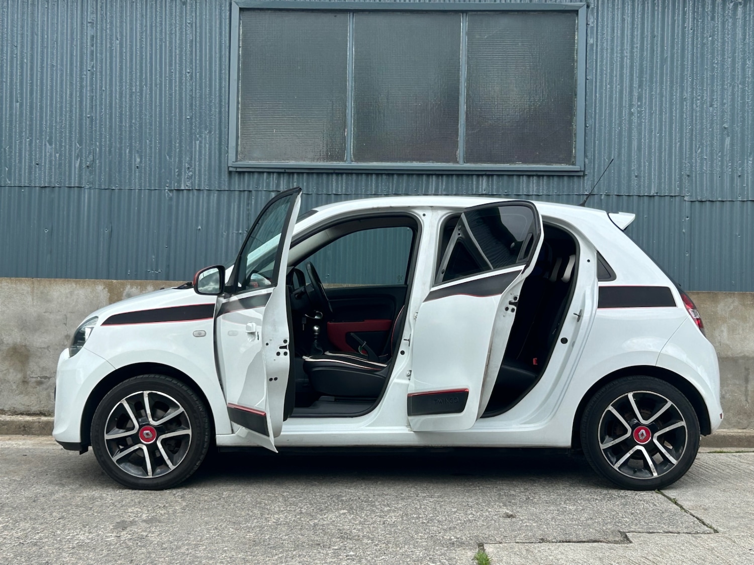 Used Renault Twingo 2015 for sale - 76104576: Photo 20