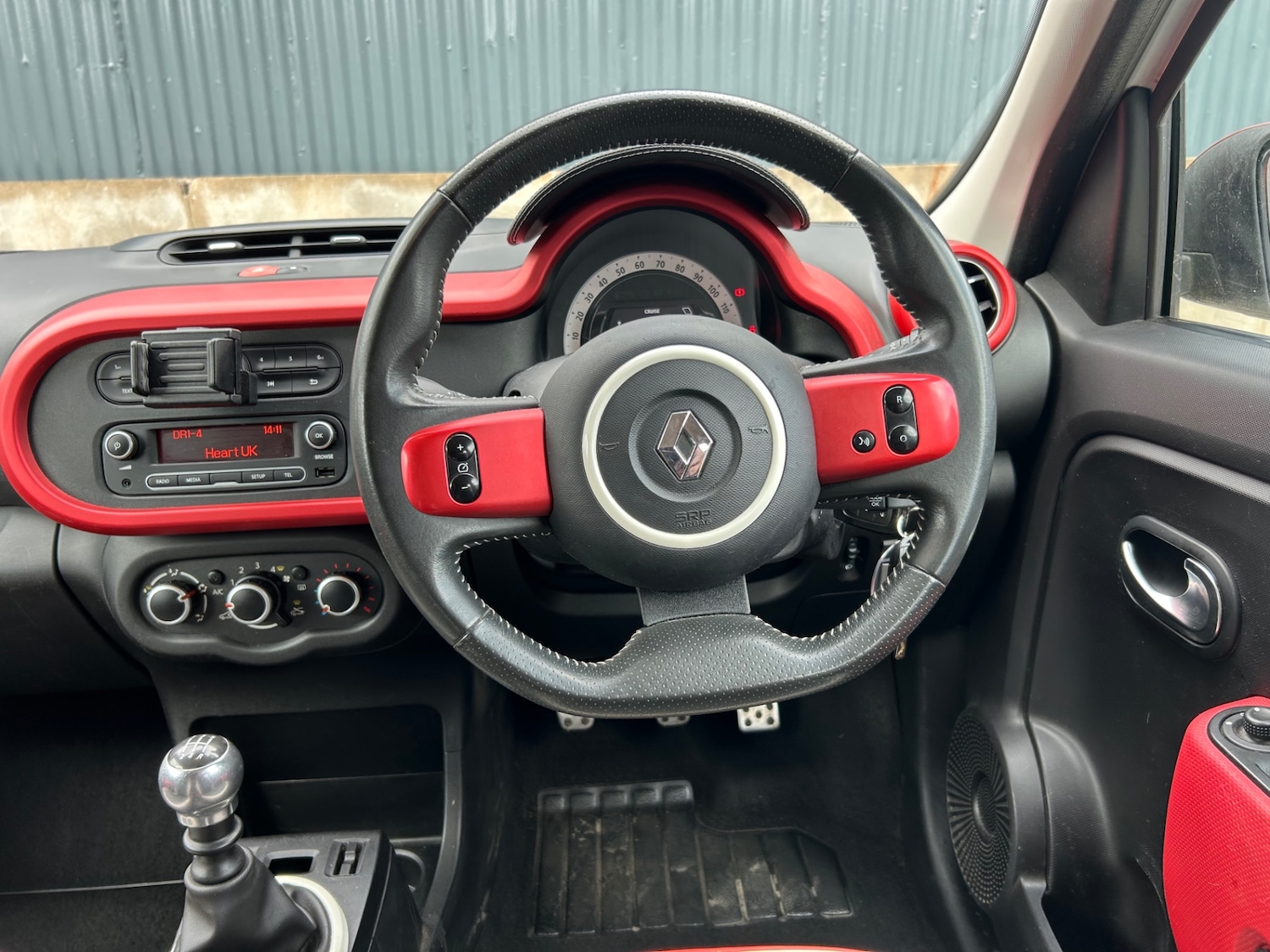 Used Renault Twingo 2015 for sale - 76104576: Photo 22