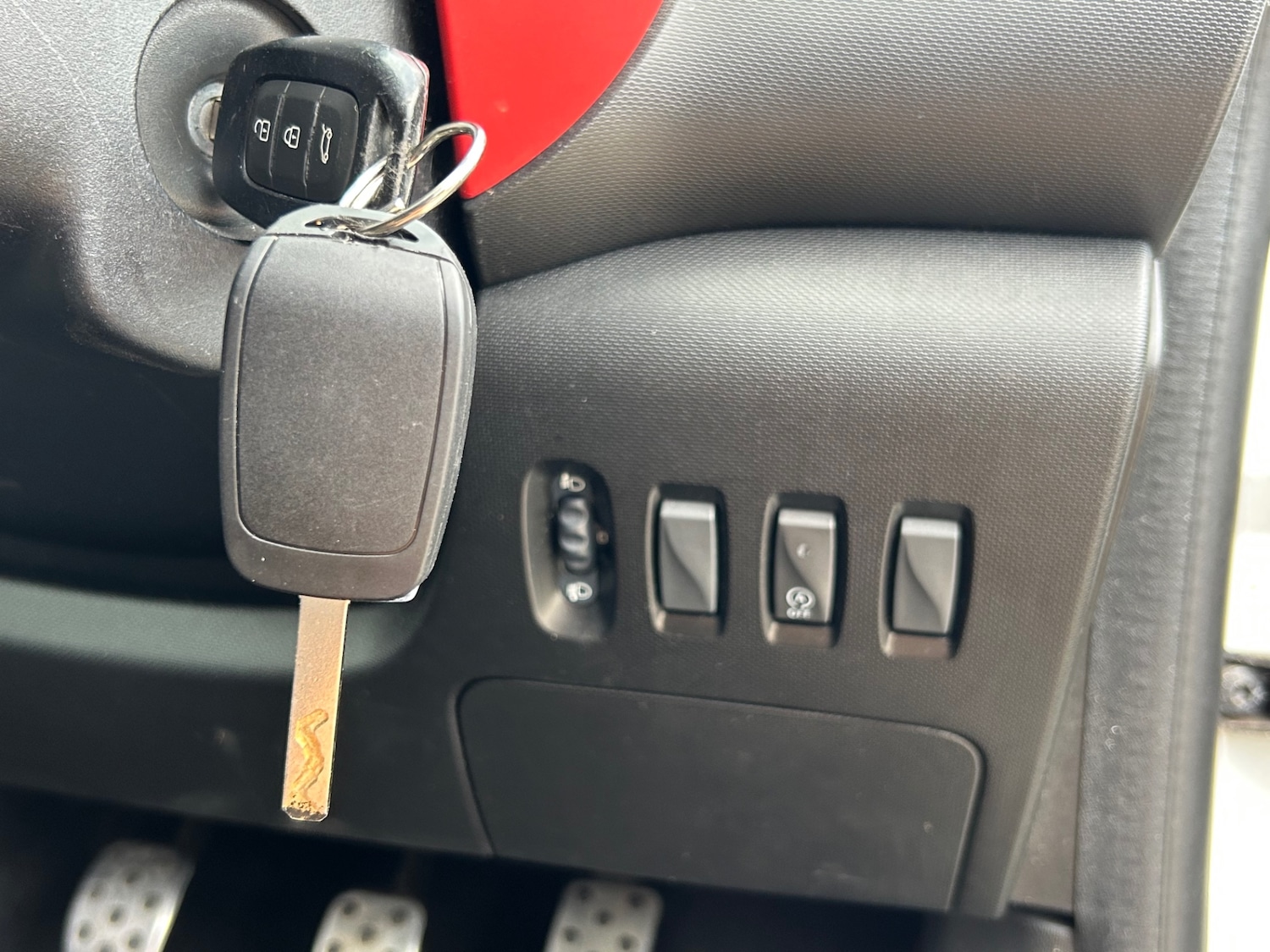 Used Renault Twingo 2015 for sale - 76104576: Photo 33