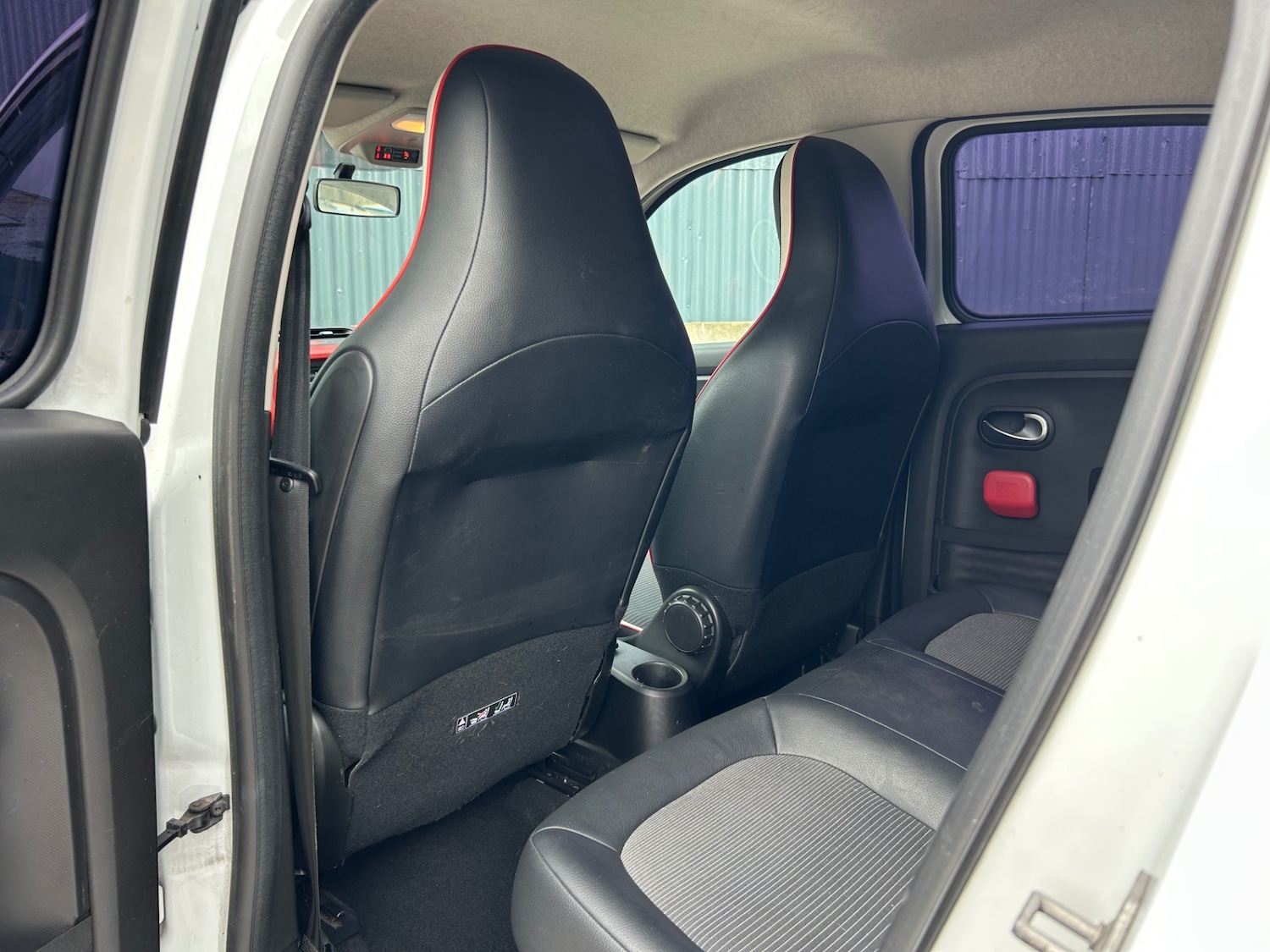 Used Renault Twingo 2015 for sale - 76104576: Photo 34