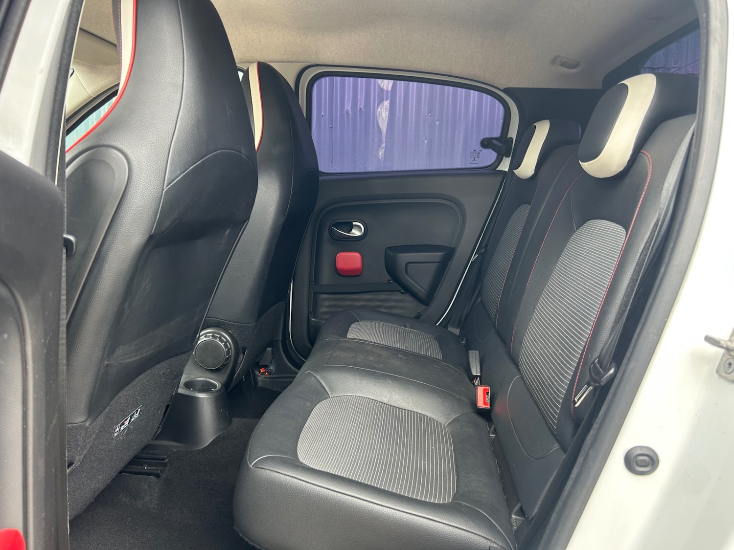 Used Renault Twingo 2015 for sale - 76104576: Photo 42