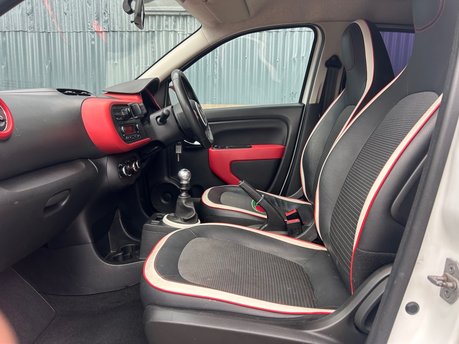 Used Renault Twingo 2015 for sale - 76104576: Photo 43