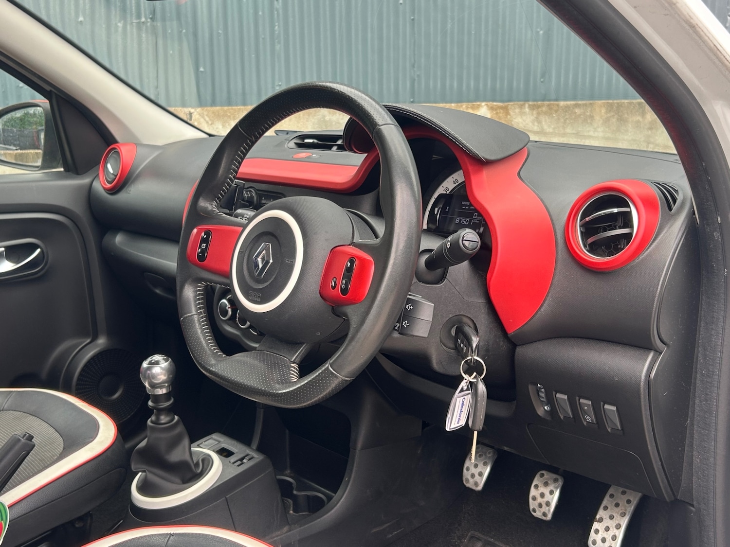Used Renault Twingo 2015 for sale - 76104576: Photo 51
