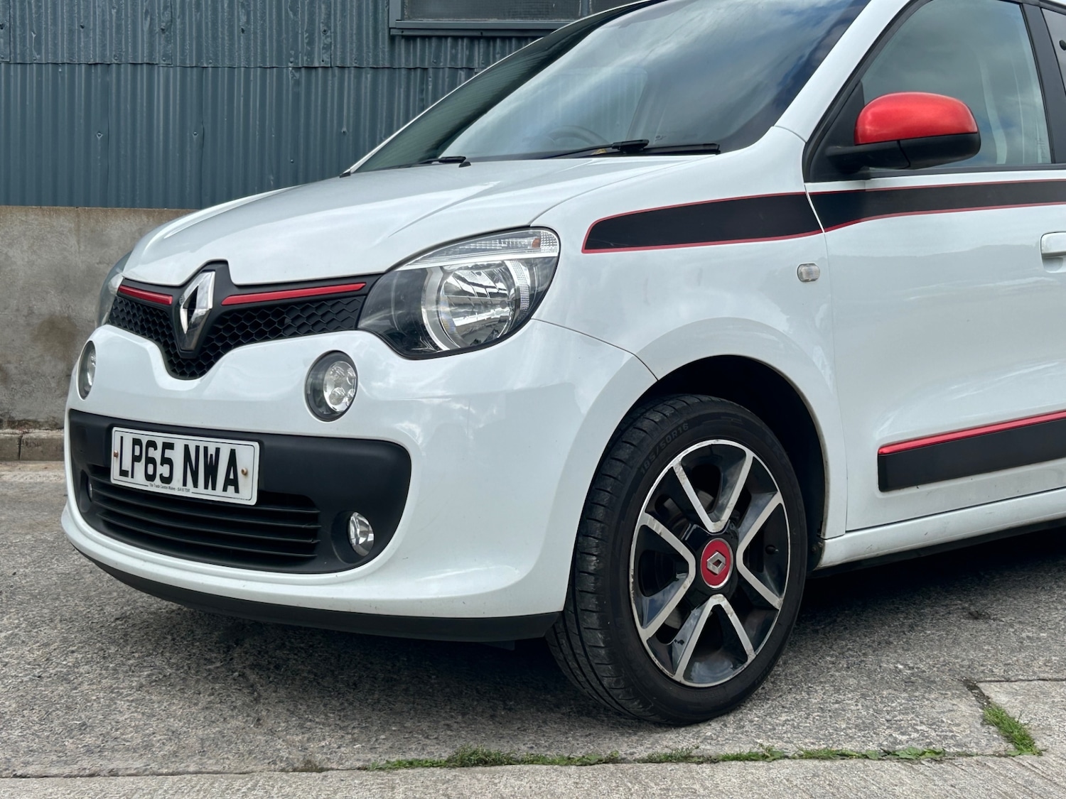 Used Renault Twingo 2015 for sale - 76104576: Photo 6