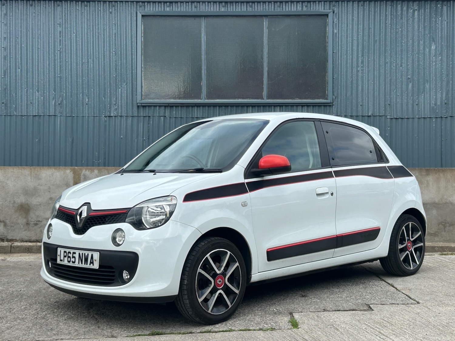 Used Renault Twingo 2015 for sale - 76104576: Photo 7