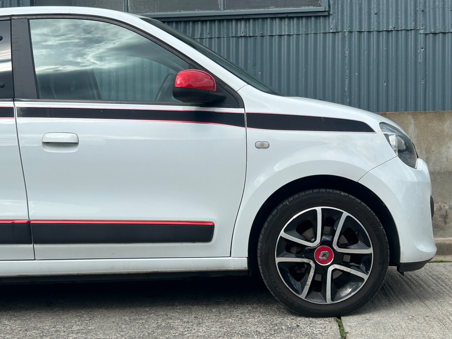 Used Renault Twingo 2015 for sale - 76104576: Photo 8