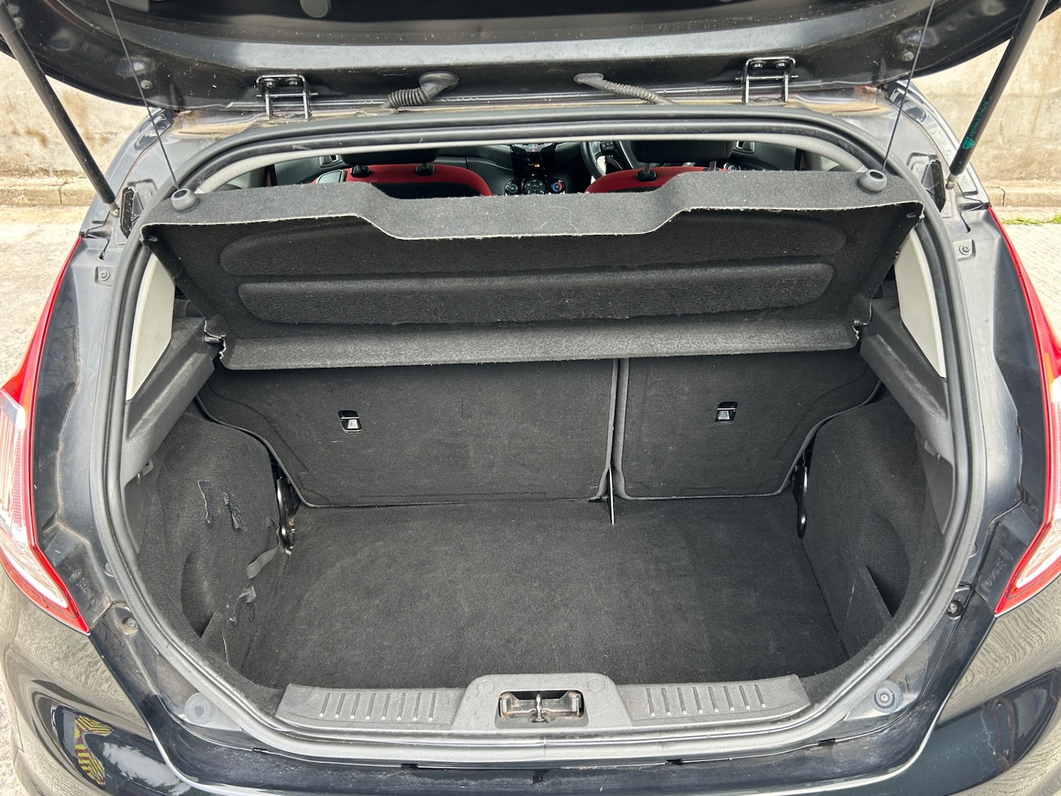 Used Ford Fiesta 2015 for sale - 76302133: Photo 15