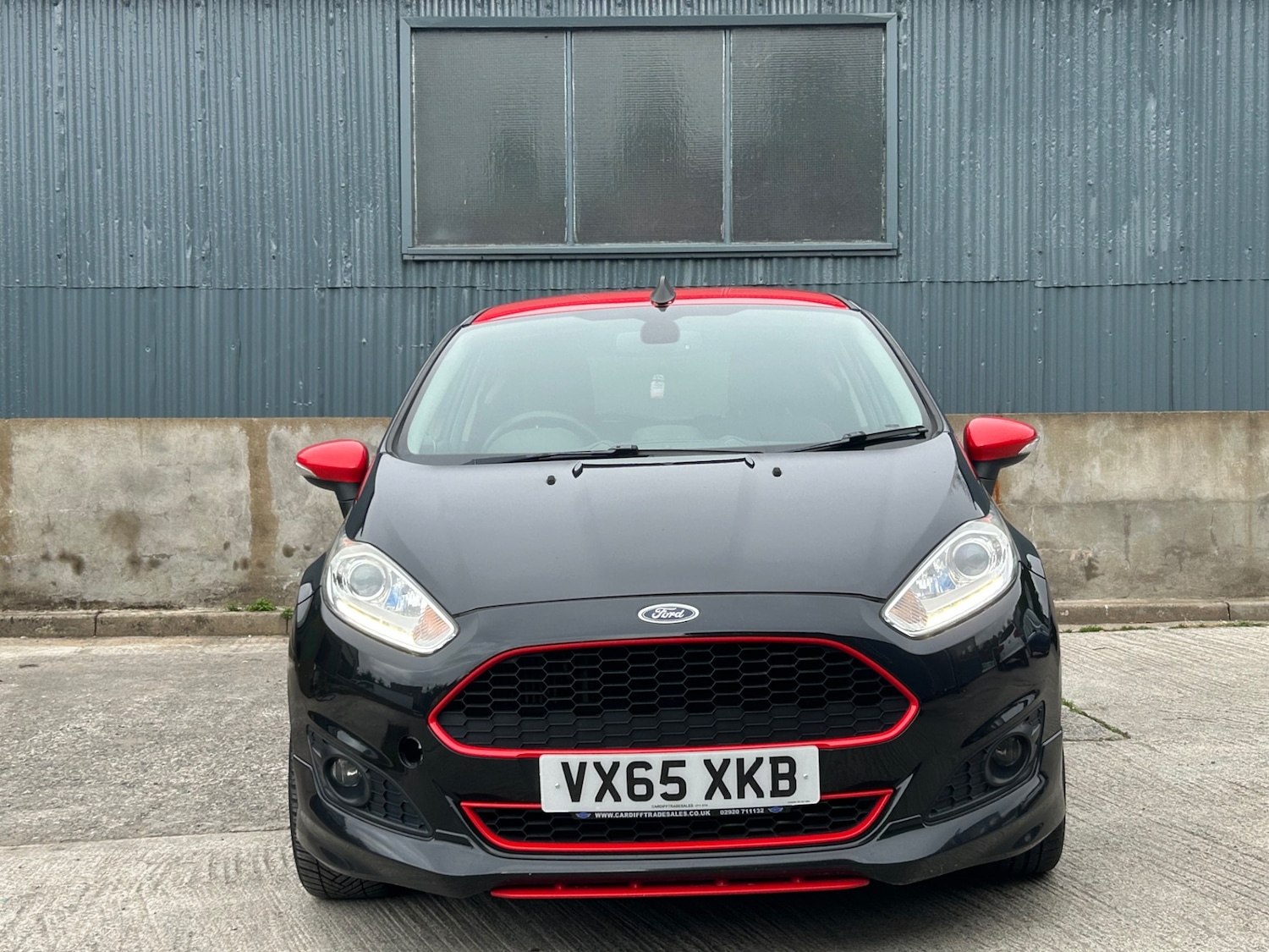 Used Ford Fiesta 2015 for sale - 76302133: Photo 2