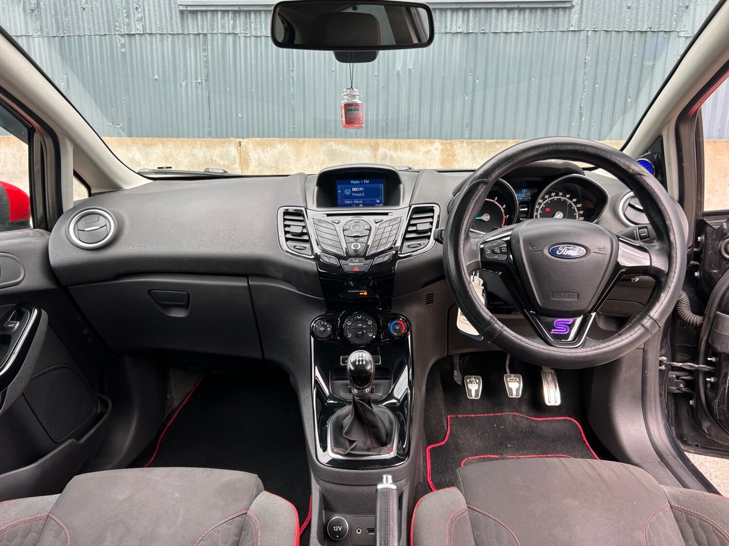 Used Ford Fiesta 2015 for sale - 76302133: Photo 22
