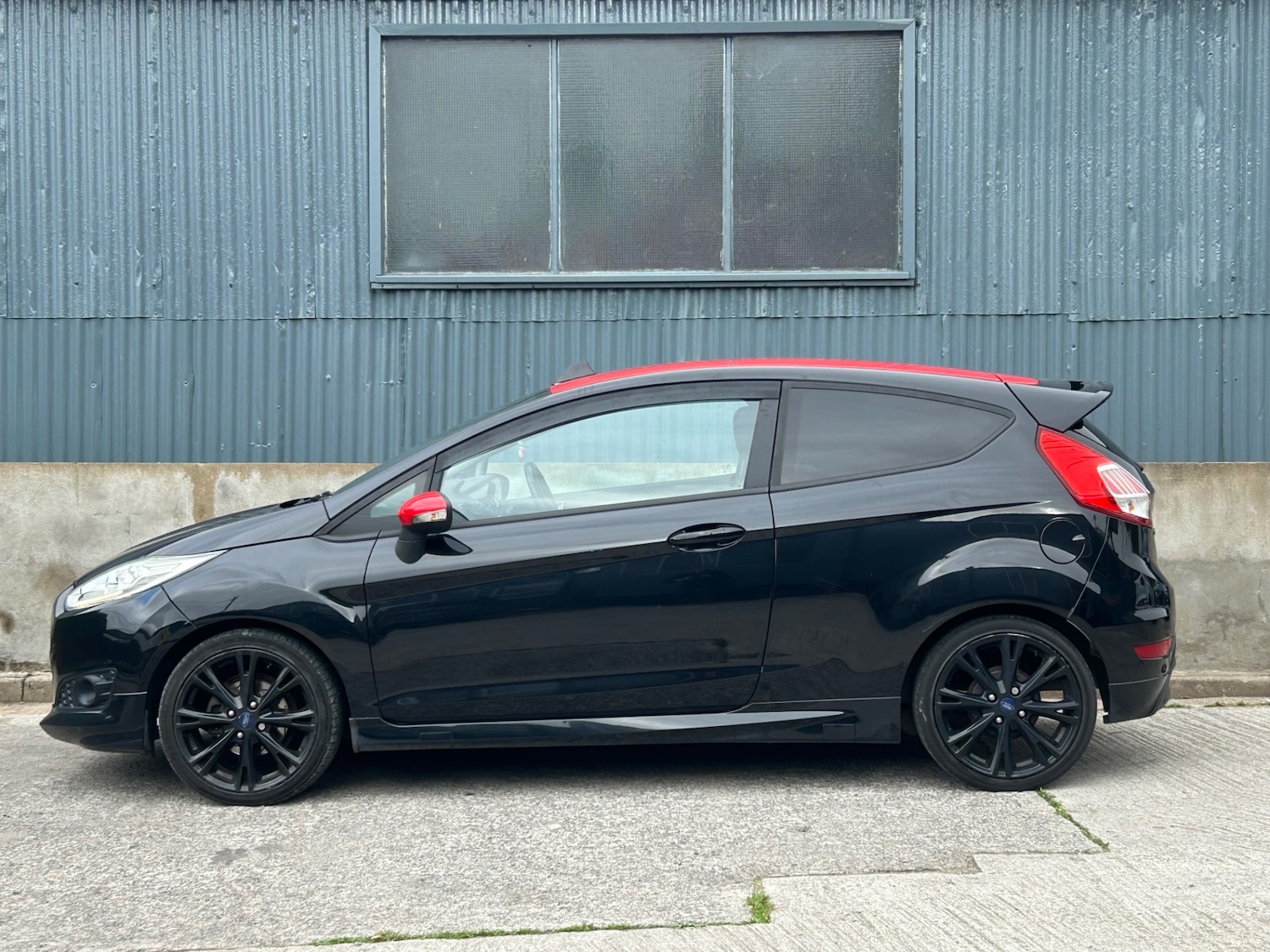 Used Ford Fiesta 2015 for sale - 76302133: Photo 8