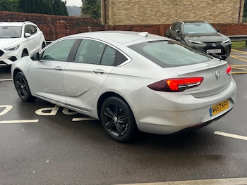 Used Vauxhall Insignia 2017 for sale - 77215415: Photo
