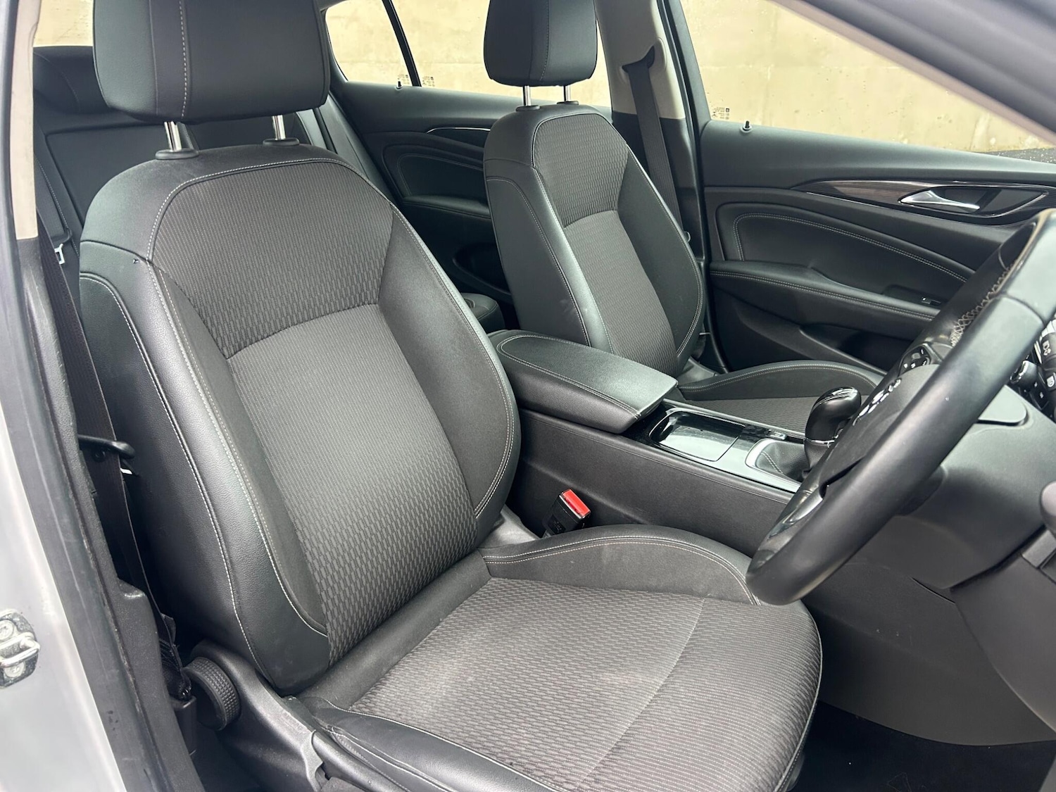 Used Vauxhall Insignia 2017 for sale - 77215415: Photo 6