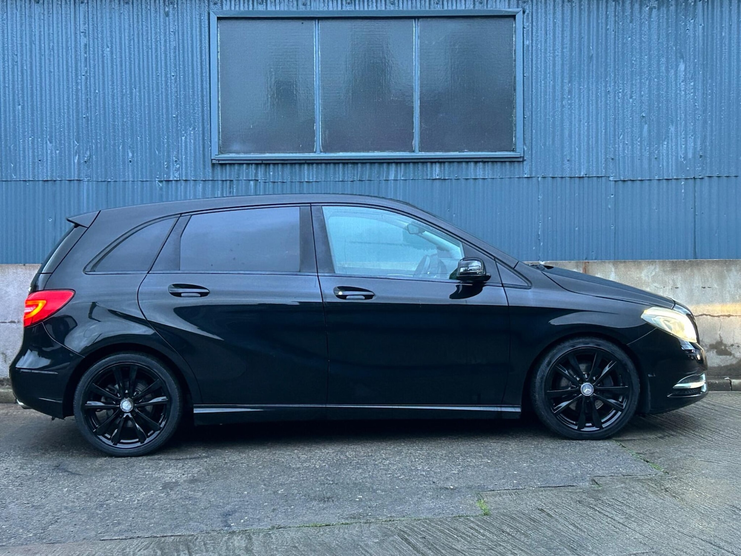 Used Mercedes-Benz B Class 2013 for sale - 77253997: Photo 16