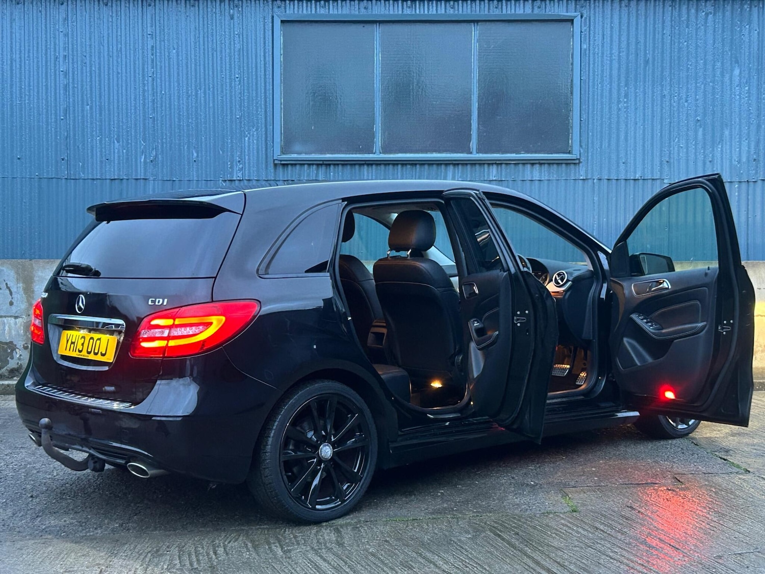 Used Mercedes-Benz B Class 2013 for sale - 77253997: Photo 17