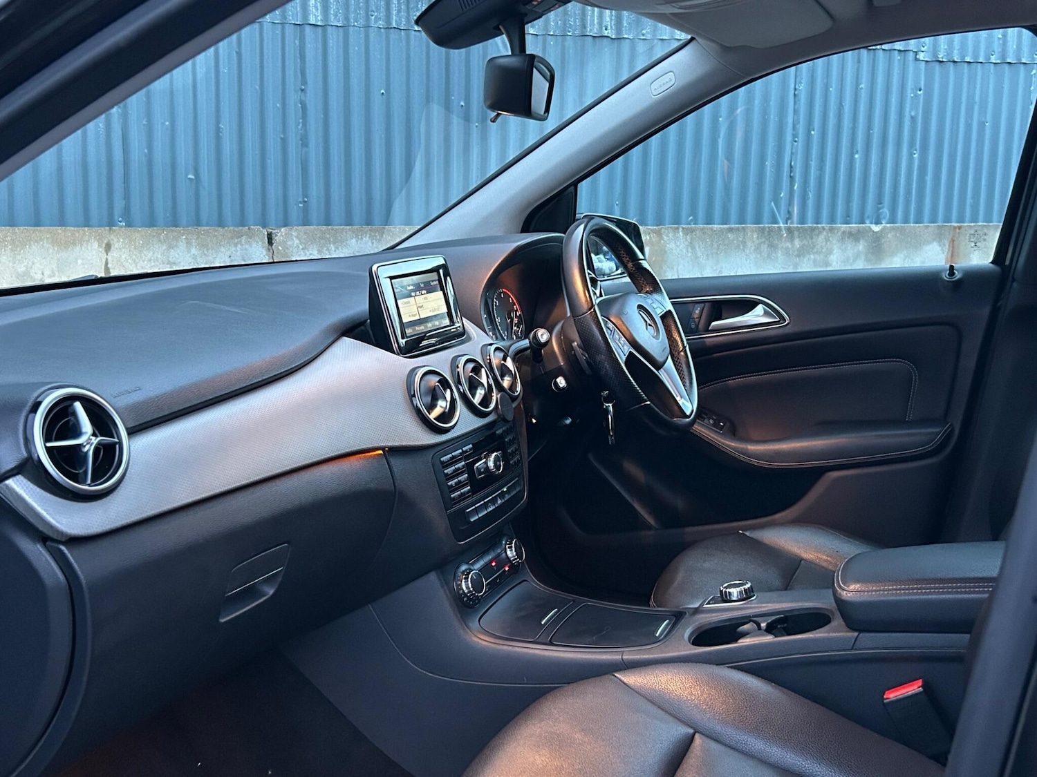 Used Mercedes-Benz B Class 2013 for sale - 77253997: Photo 21