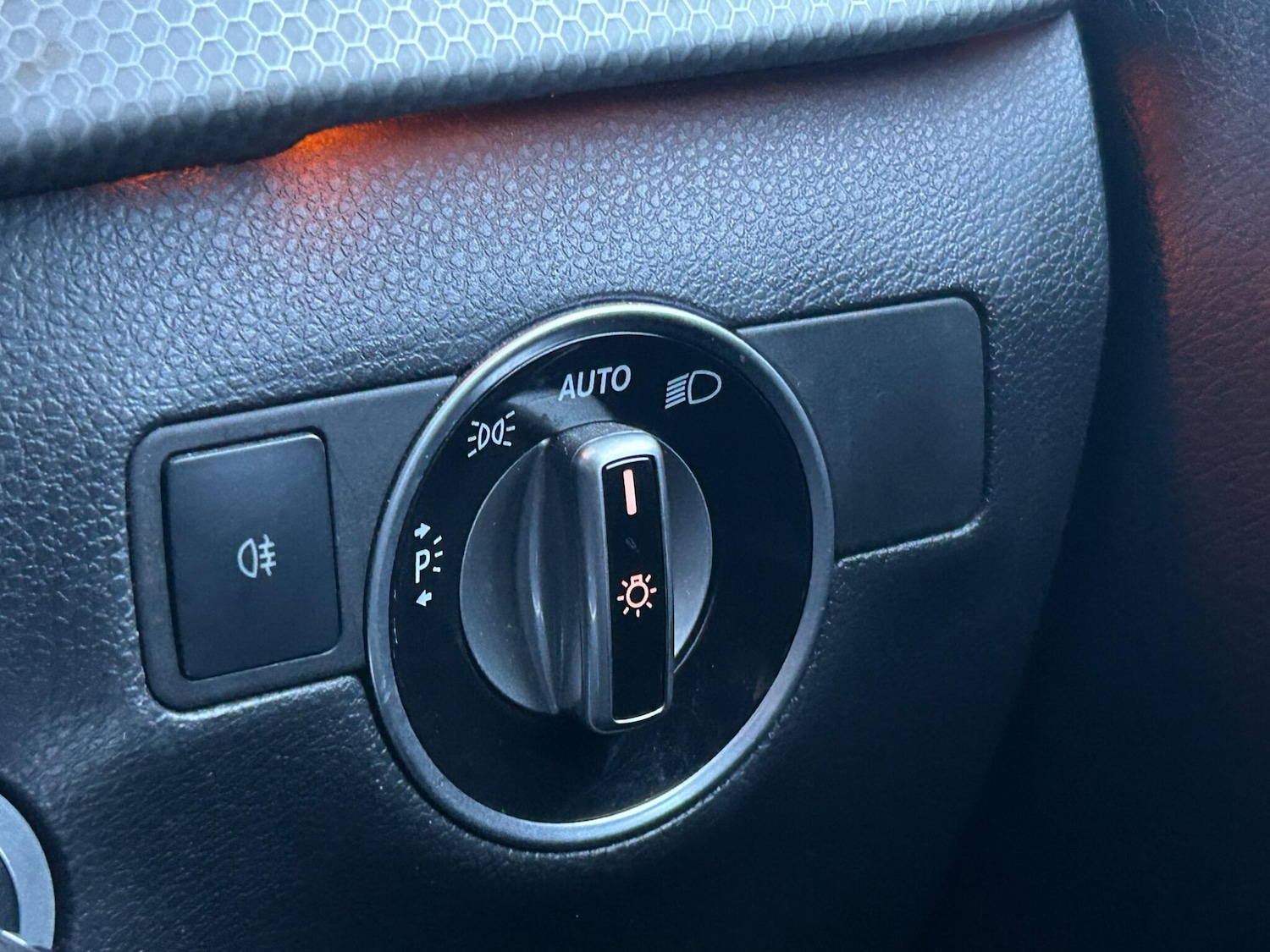 Used Mercedes-Benz B Class 2013 for sale - 77253997: Photo 34