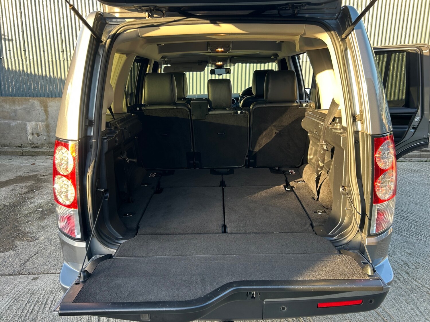 Used Land Rover Discovery 2011 for sale - 76625304: Photo 13