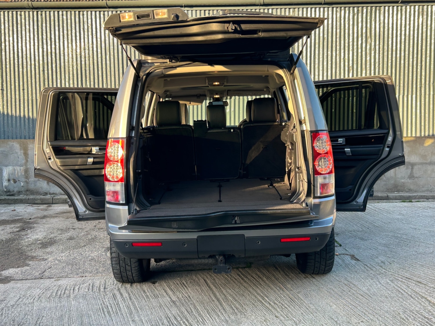 Used Land Rover Discovery 2011 for sale - 76625304: Photo 14