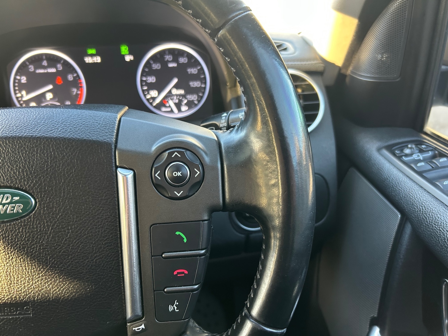 Used Land Rover Discovery 2011 for sale - 76625304: Photo 24