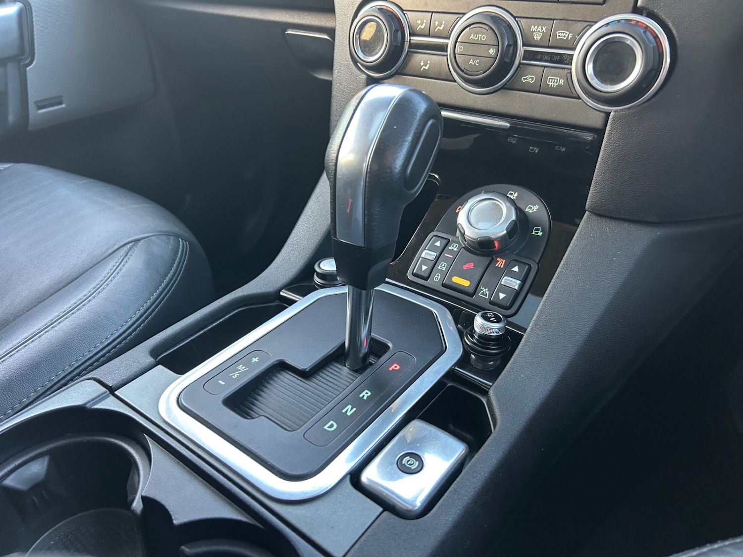 Used Land Rover Discovery 2011 for sale - 76625304: Photo 25