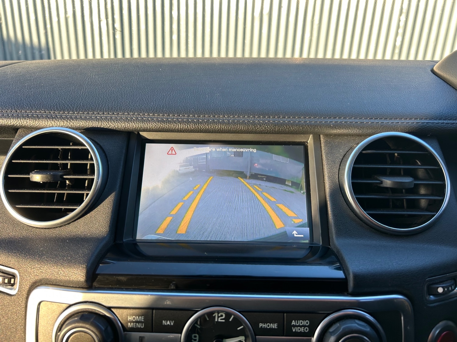 Used Land Rover Discovery 2011 for sale - 76625304: Photo 26