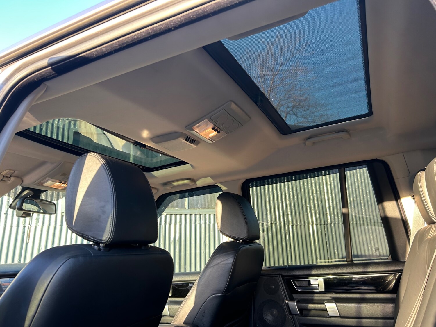 Used Land Rover Discovery 2011 for sale - 76625304: Photo 37