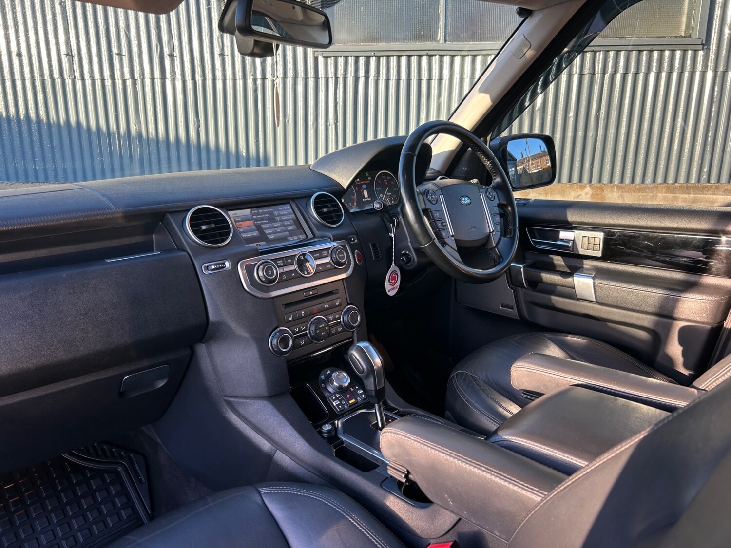 Used Land Rover Discovery 2011 for sale - 76625304: Photo 38