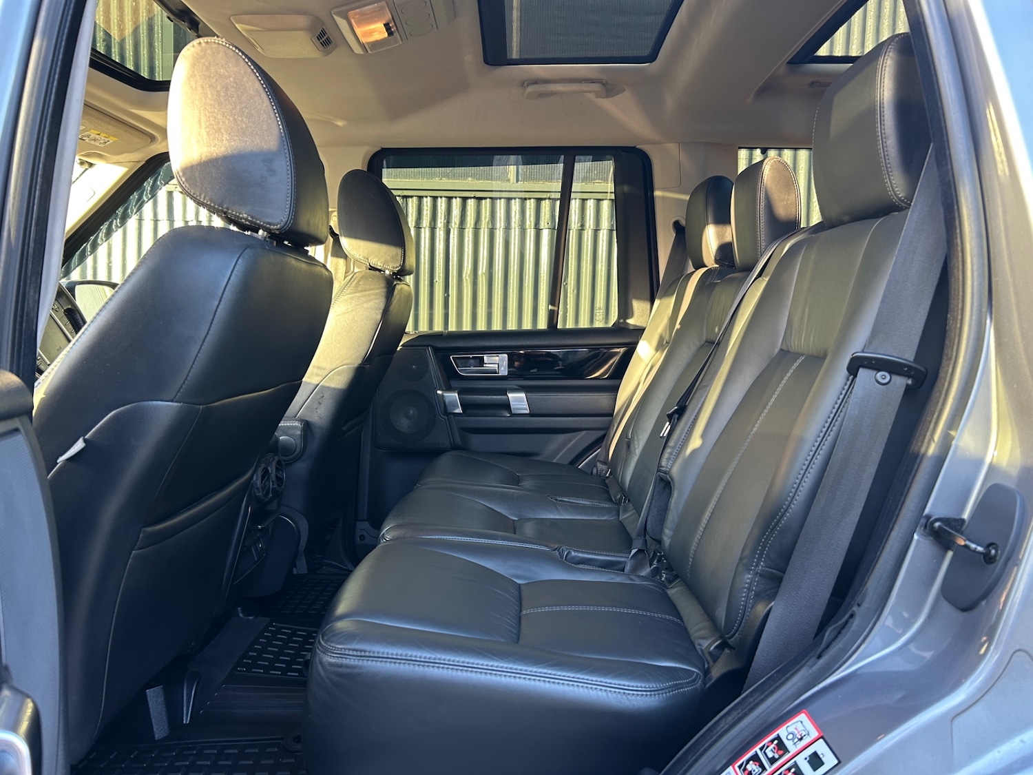 Used Land Rover Discovery 2011 for sale - 76625304: Photo 48