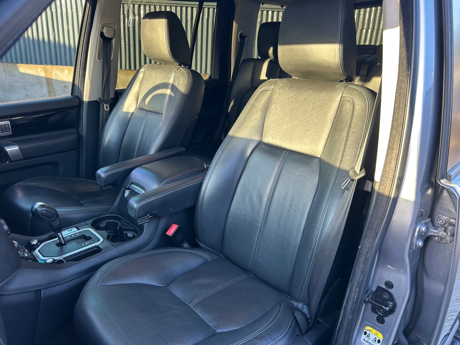 Used Land Rover Discovery 2011 for sale - 76625304: Photo 50