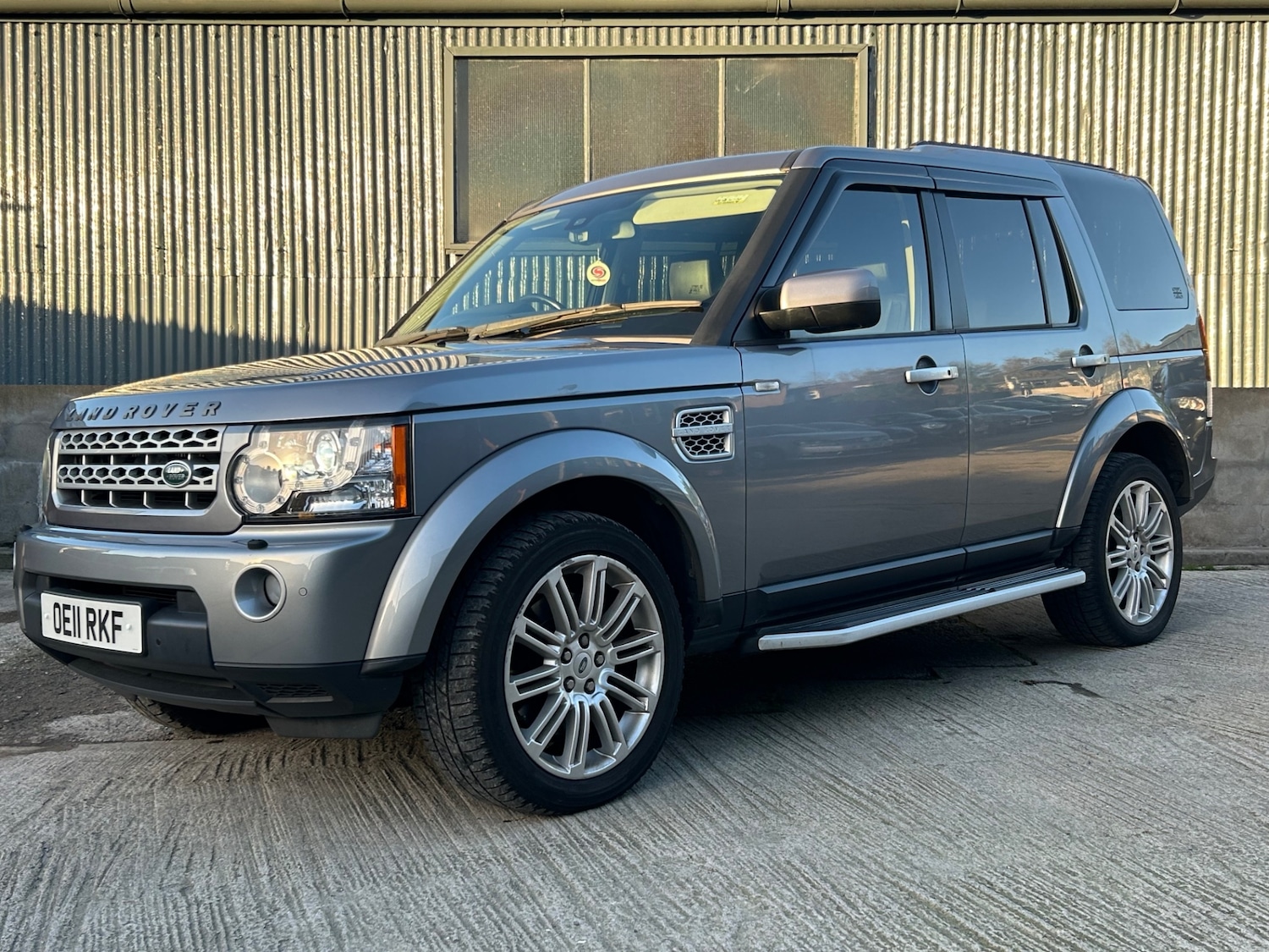 Used Land Rover Discovery 2011 for sale - 76625304: Photo 8