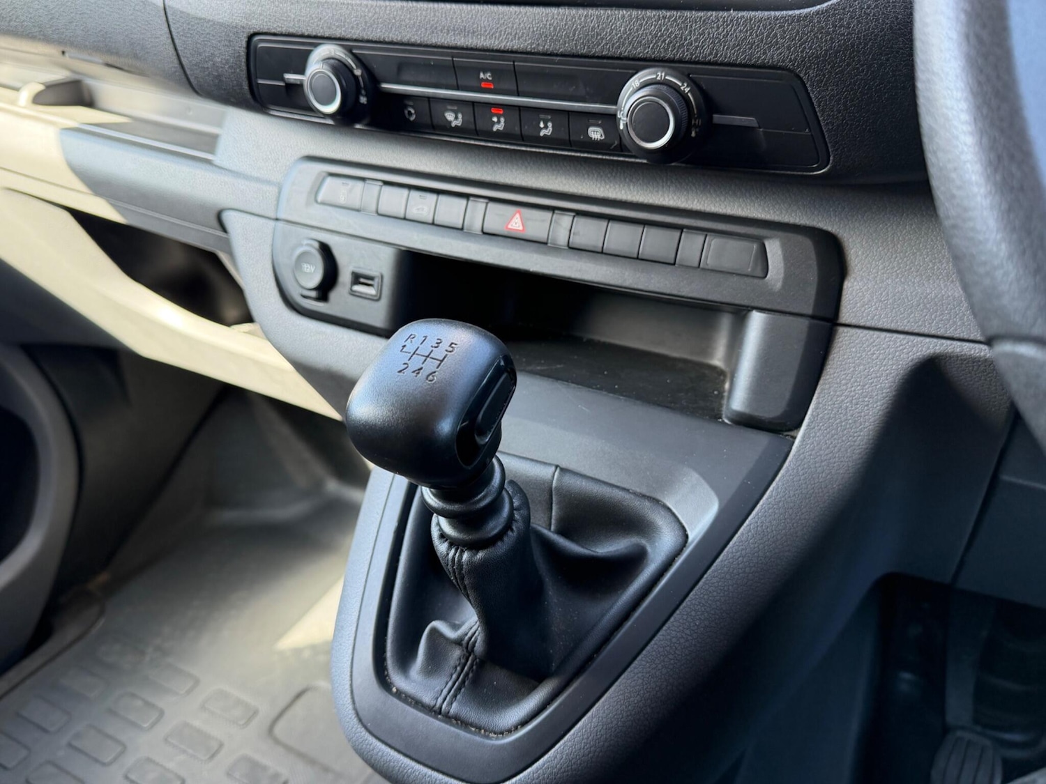 Used Vauxhall Vivaro for sale - 78115712: Photo 19