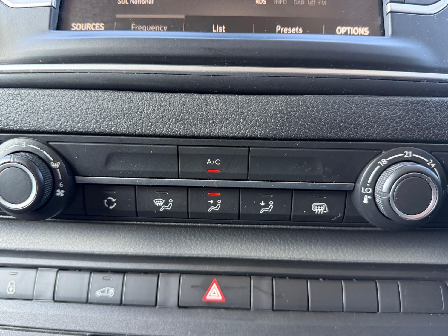 Used Vauxhall Vivaro for sale - 78115712: Photo 24