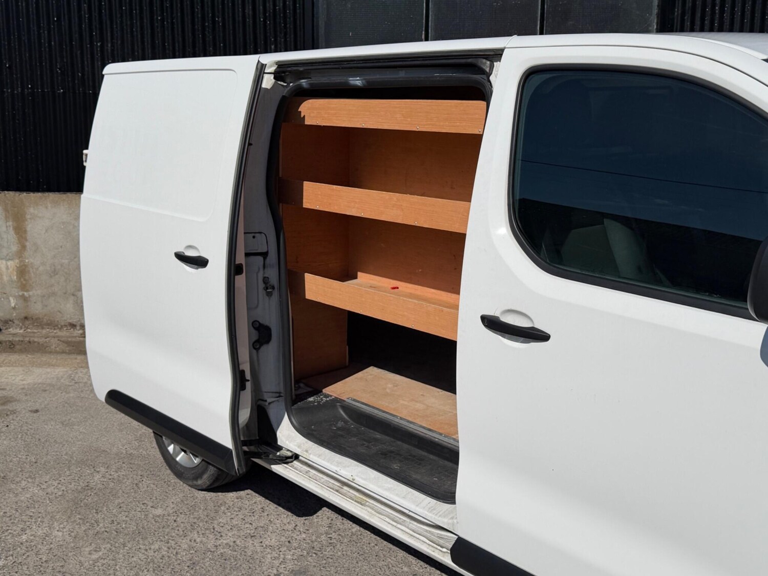 Used Vauxhall Vivaro for sale - 78115712: Photo 28