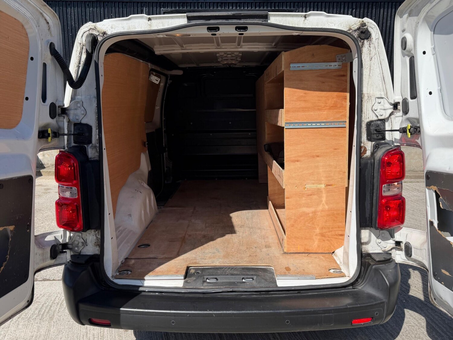 Used Vauxhall Vivaro for sale - 78115712: Photo 31