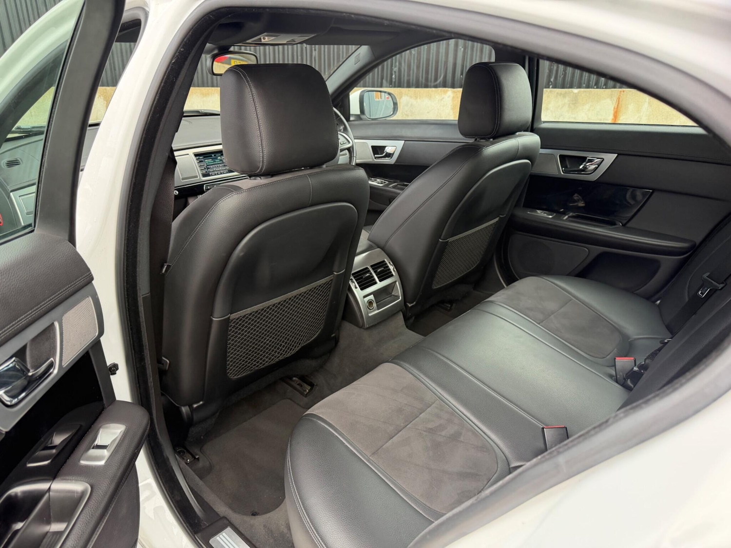 Used Jaguar XF 2014 for sale - 78116503: Photo 23