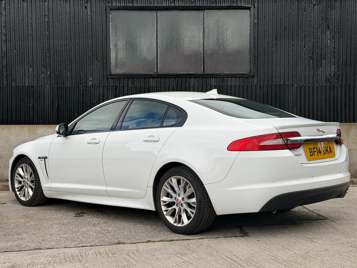 Used Jaguar XF 2014 for sale - 78116503: Photo 4